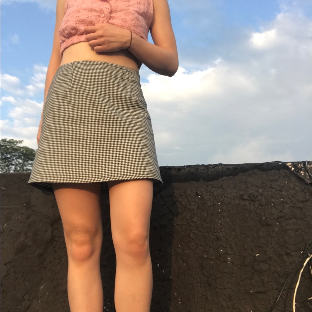 🌻 SALE 🌻Little black and white plaid mini skirt